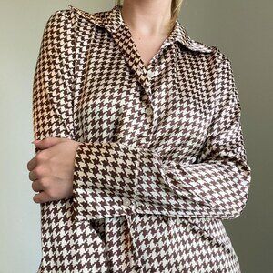 Kasper Brown and White Houndstooth Button Down Shirt
